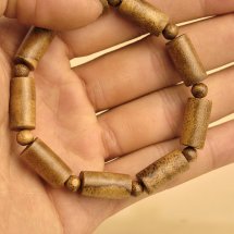 Vòng tay trầm hương -Trầm tốc vườn đốt trúc 8li – Trúc Hưng Vượng Phát