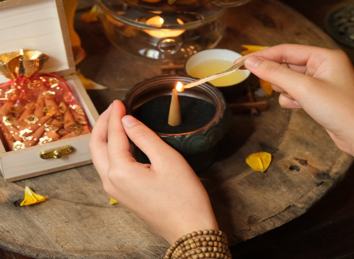 Dana Trầm Hương  Hành Trình Khẳng Định Giá Trị Cốt Lõi “TÂM – THUẦN – TĨNH”