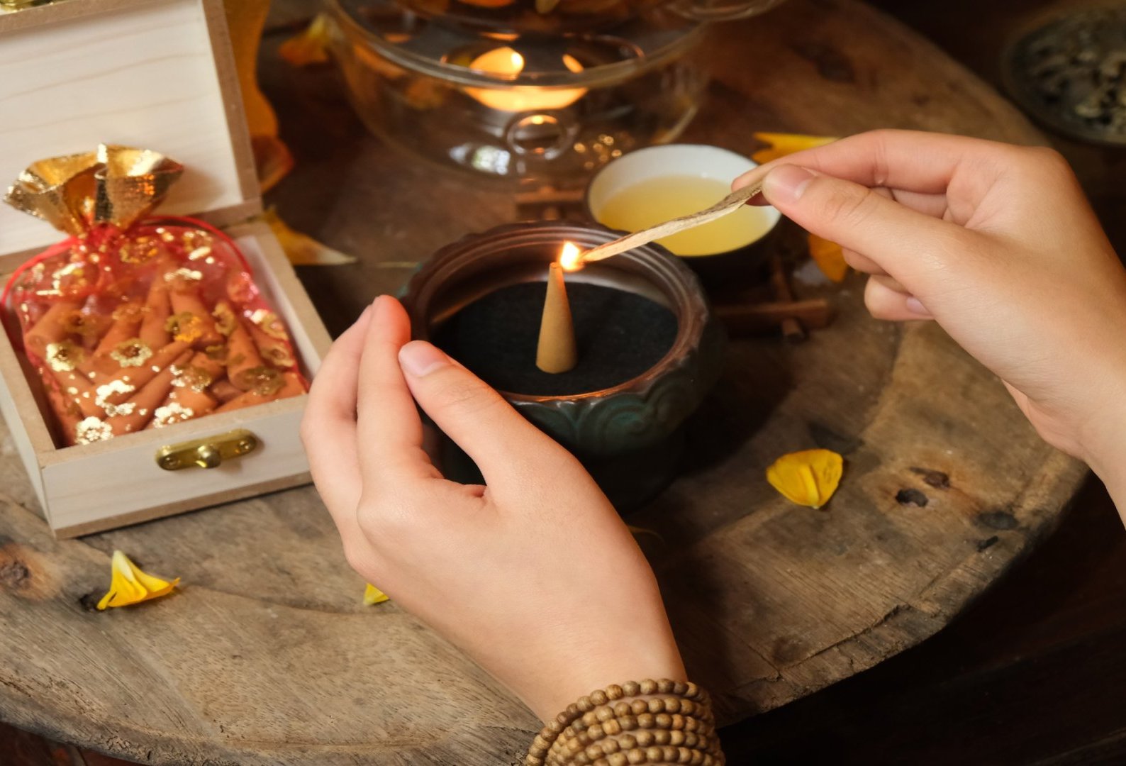 Dana Trầm Hương  Hành Trình Khẳng Định Giá Trị Cốt Lõi “TÂM – THUẦN – TĨNH”