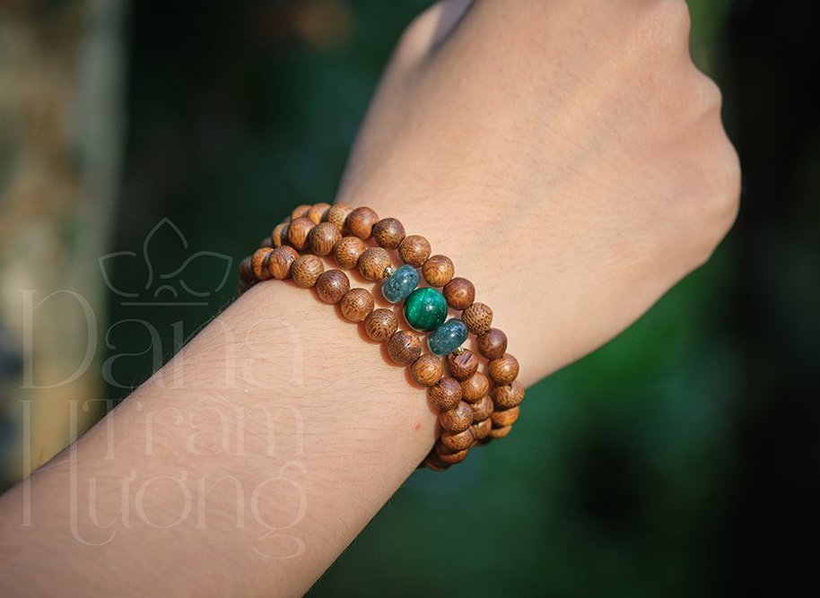 Vòng tay trầm hương 6li tốc vườn – An Ngọc Hương 