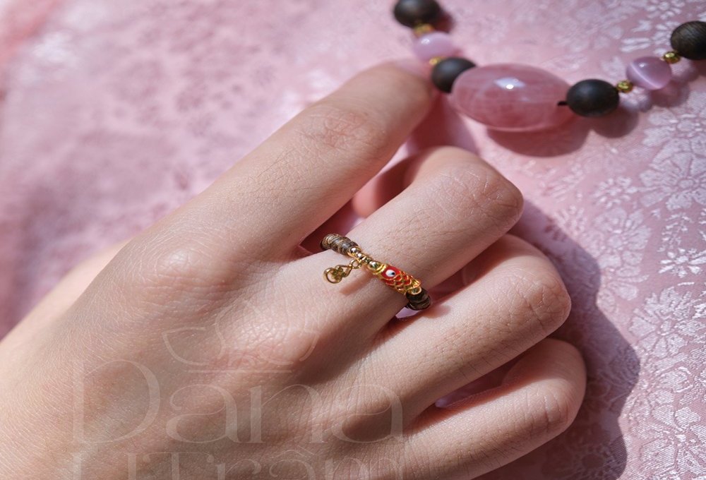 Bộ Trang Sức Trầm Hương ” Hồng Diễm “