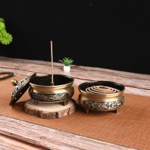 Lư Đồng 3 chân họa tiết- Lư vừa